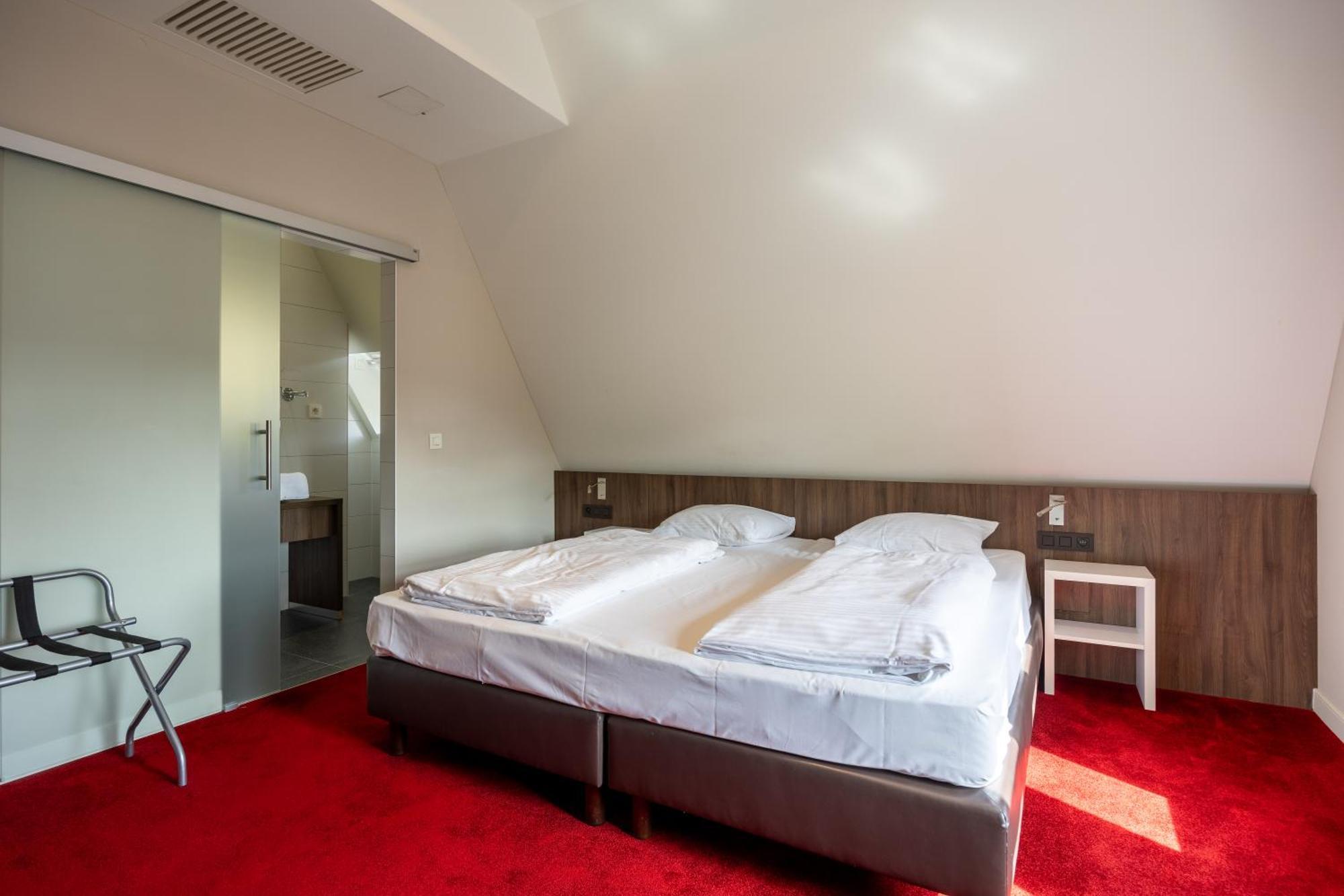 Hotel De Boskar Pelt Екстер'єр фото