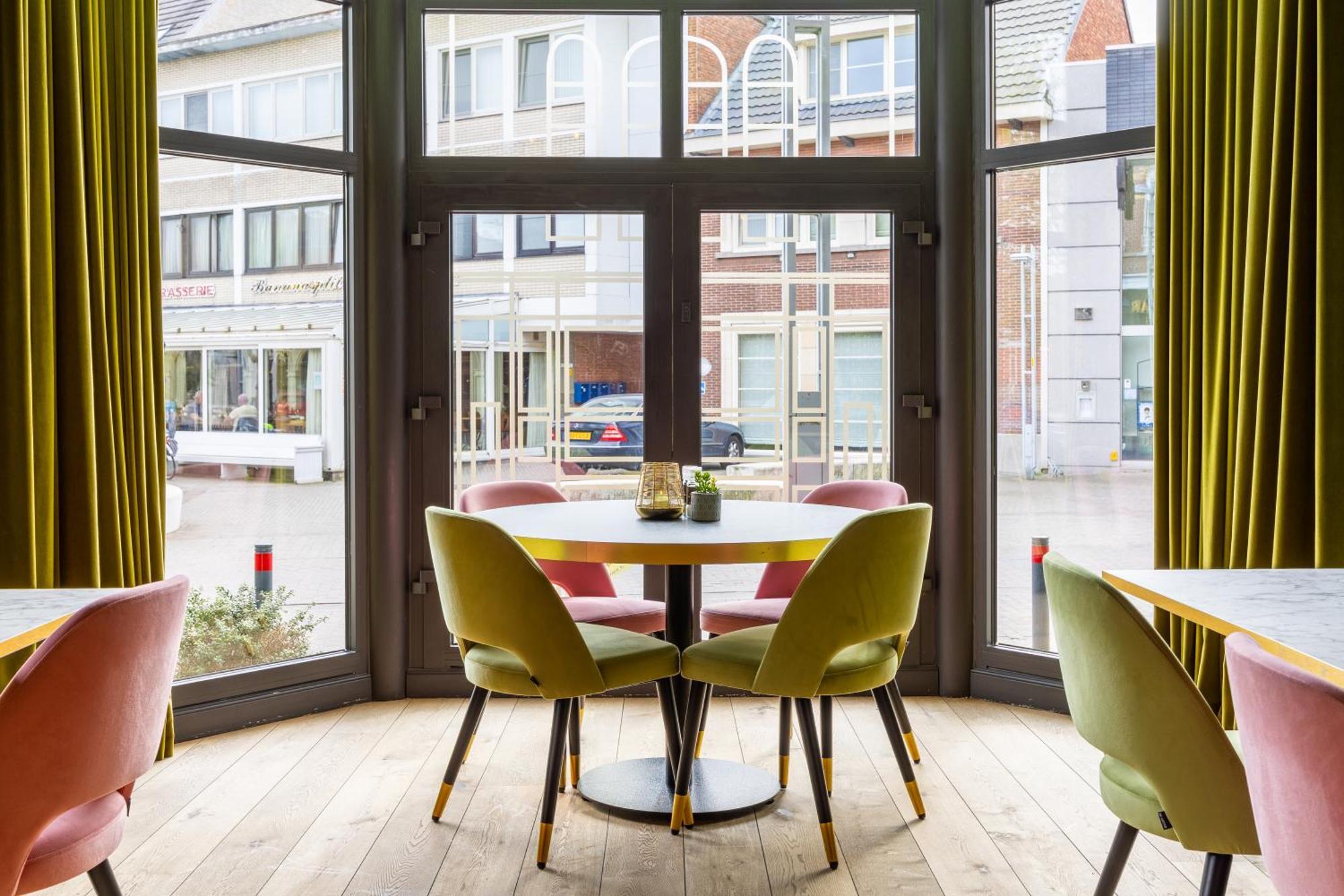 Hotel De Boskar Pelt Екстер'єр фото